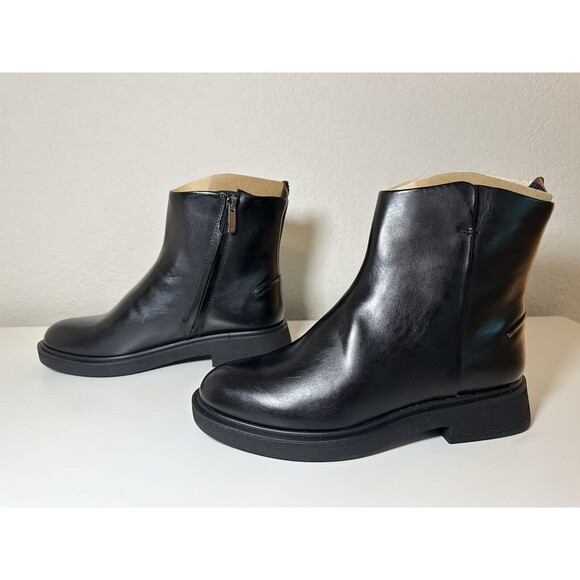 *NEW* Franco Sarto Bealy Black Leather Ankle Booties Women's SIZE 6 - Picture 2 of 12